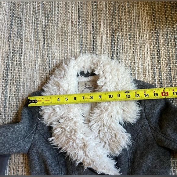 Zara Gray Teddy Jacket with Cream Faux Fur Collar - Picture 9 of 11